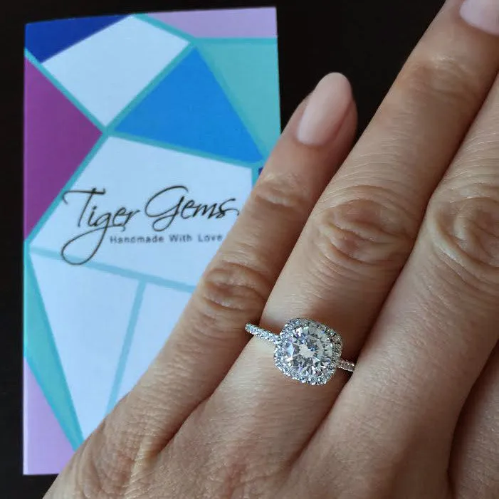 1.25 ctw Square Halo Ring