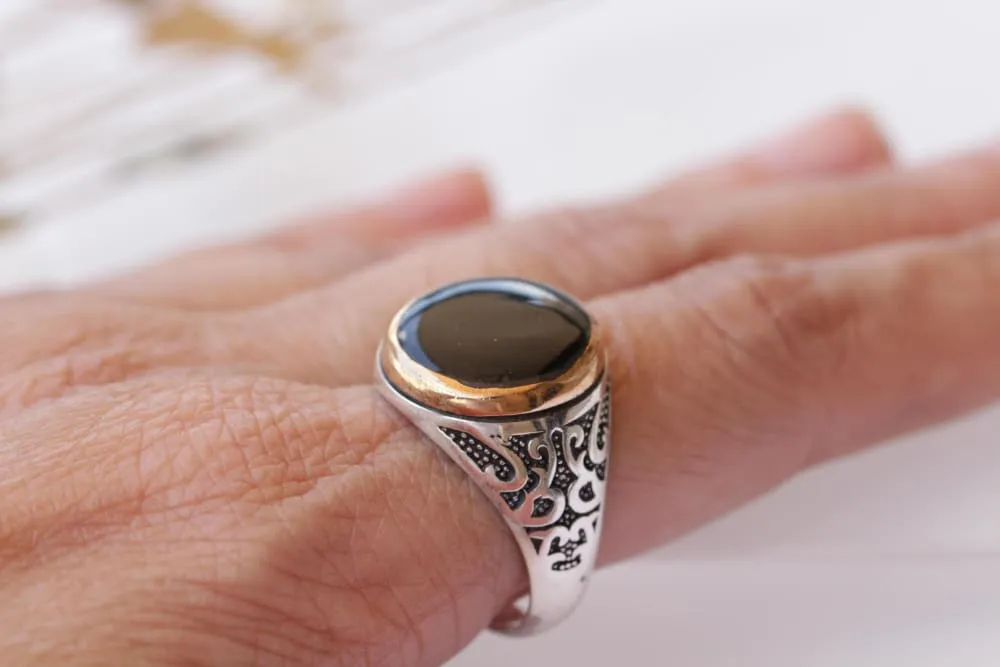 CHEVALIER RING