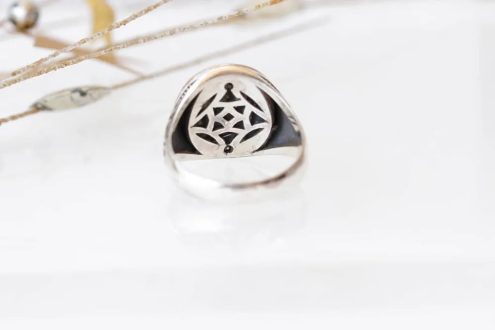 CHEVALIER RING