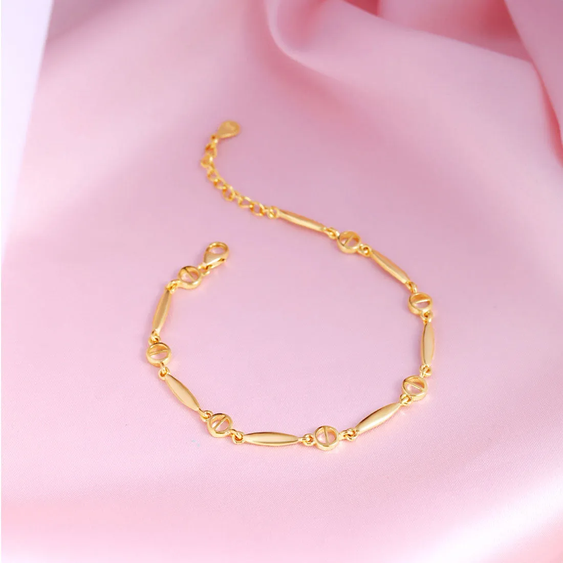 Divine Design Gold Plated 925 Sterling Silver Bracelet