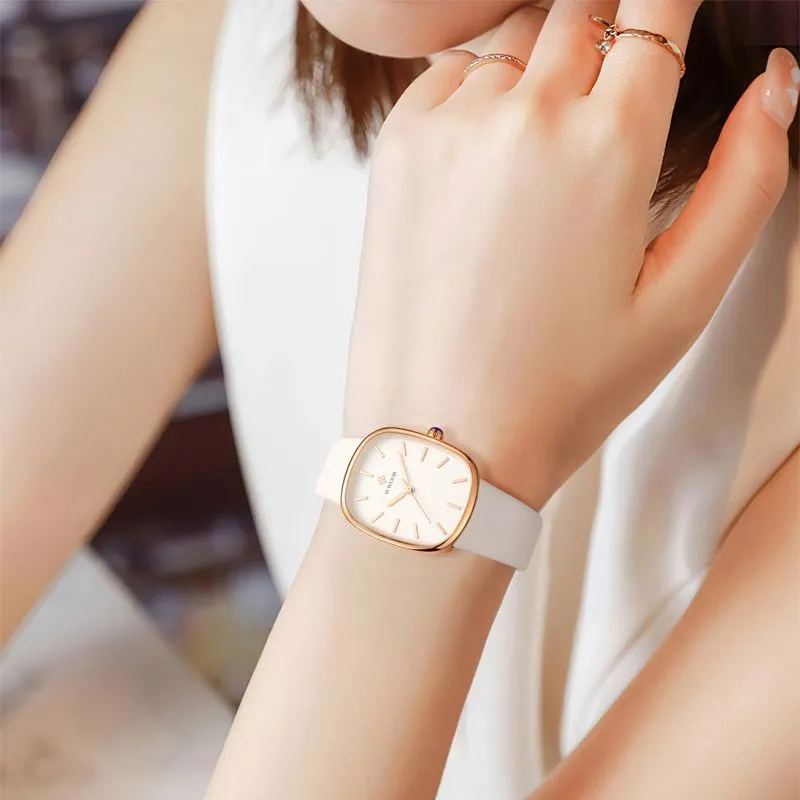 Fashionable Quartz Watch
