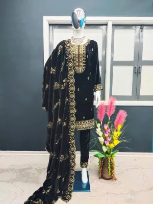 Fashionable Velvet Black Color Salwar Suit