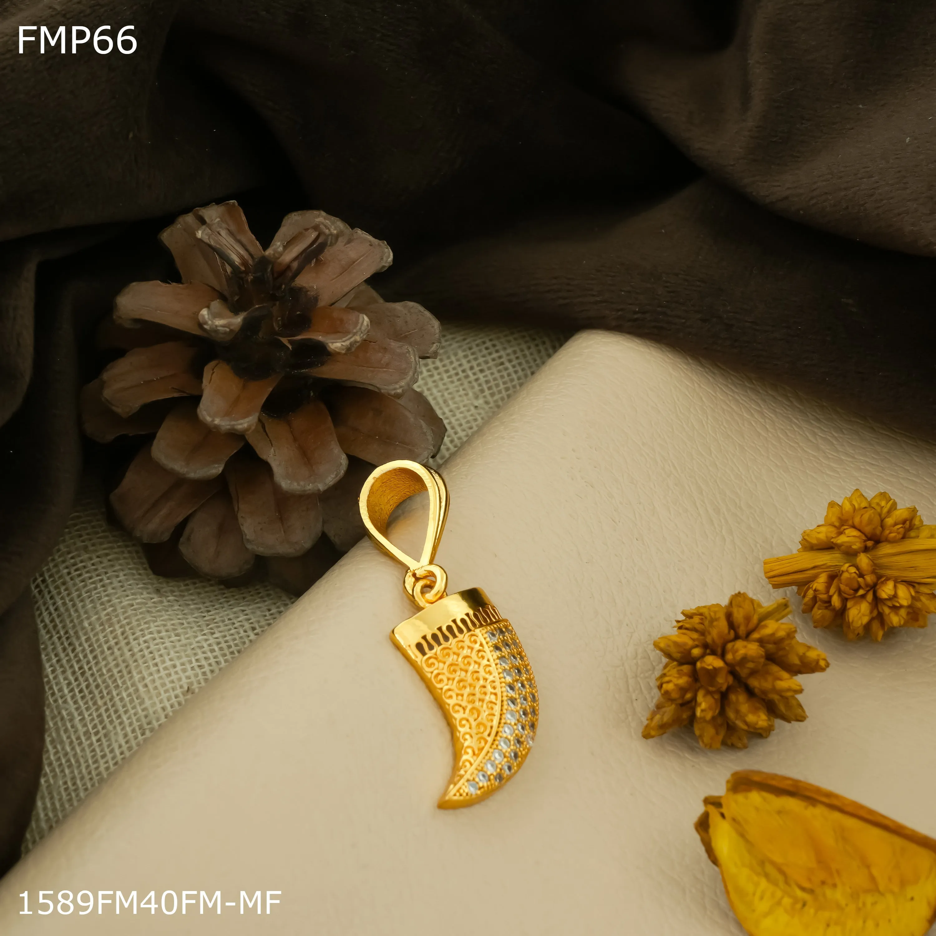 Freemen Ad golden nail Pendant - FMP66