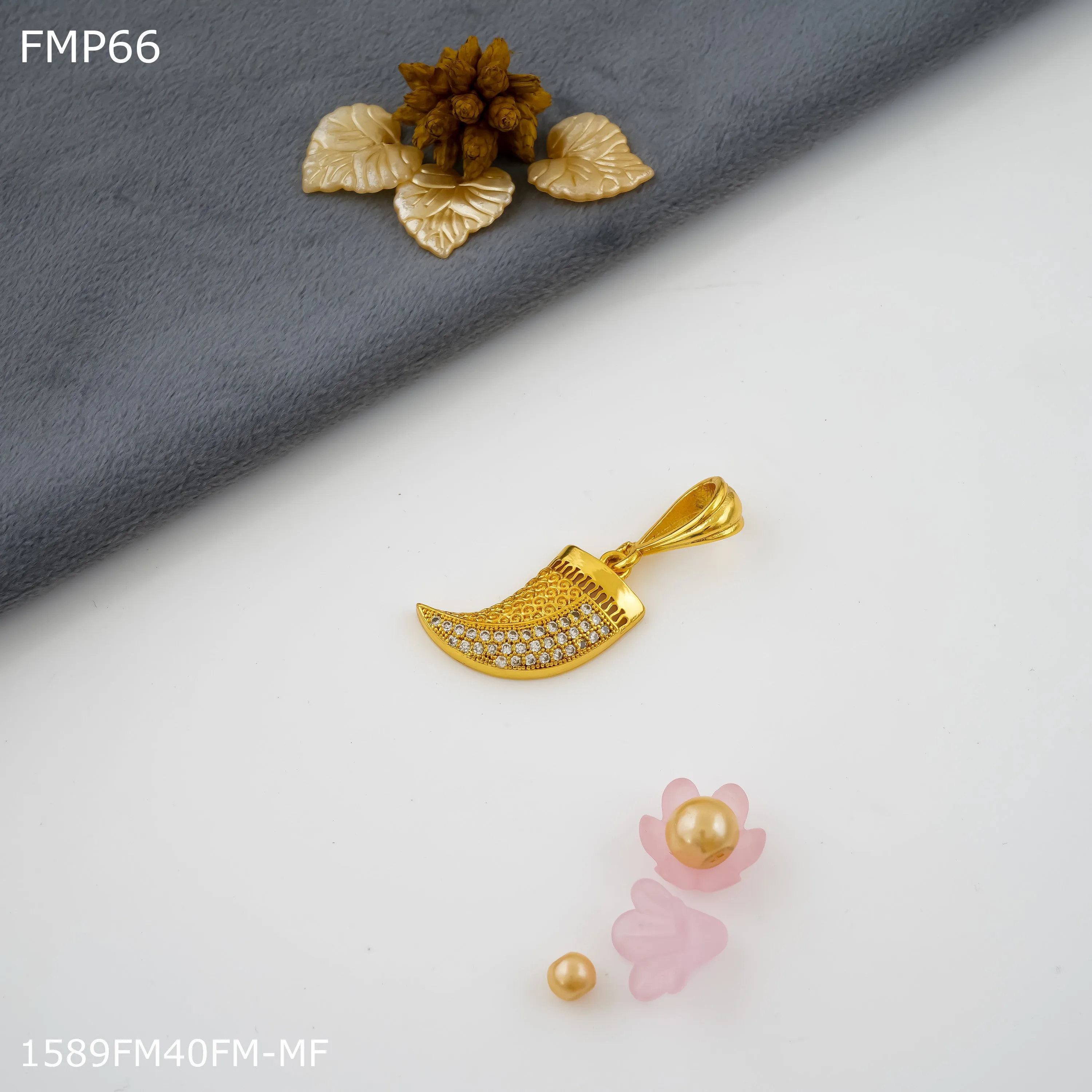 Freemen Ad golden nail Pendant - FMP66