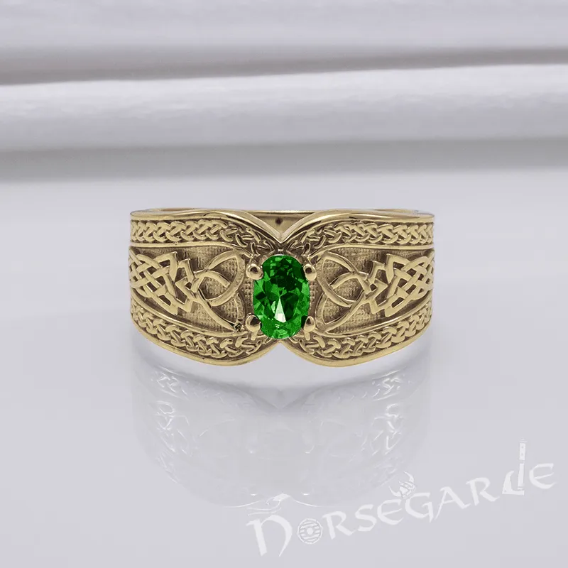 Handcrafted Celtic Treasure Ring - Gold with Emerald