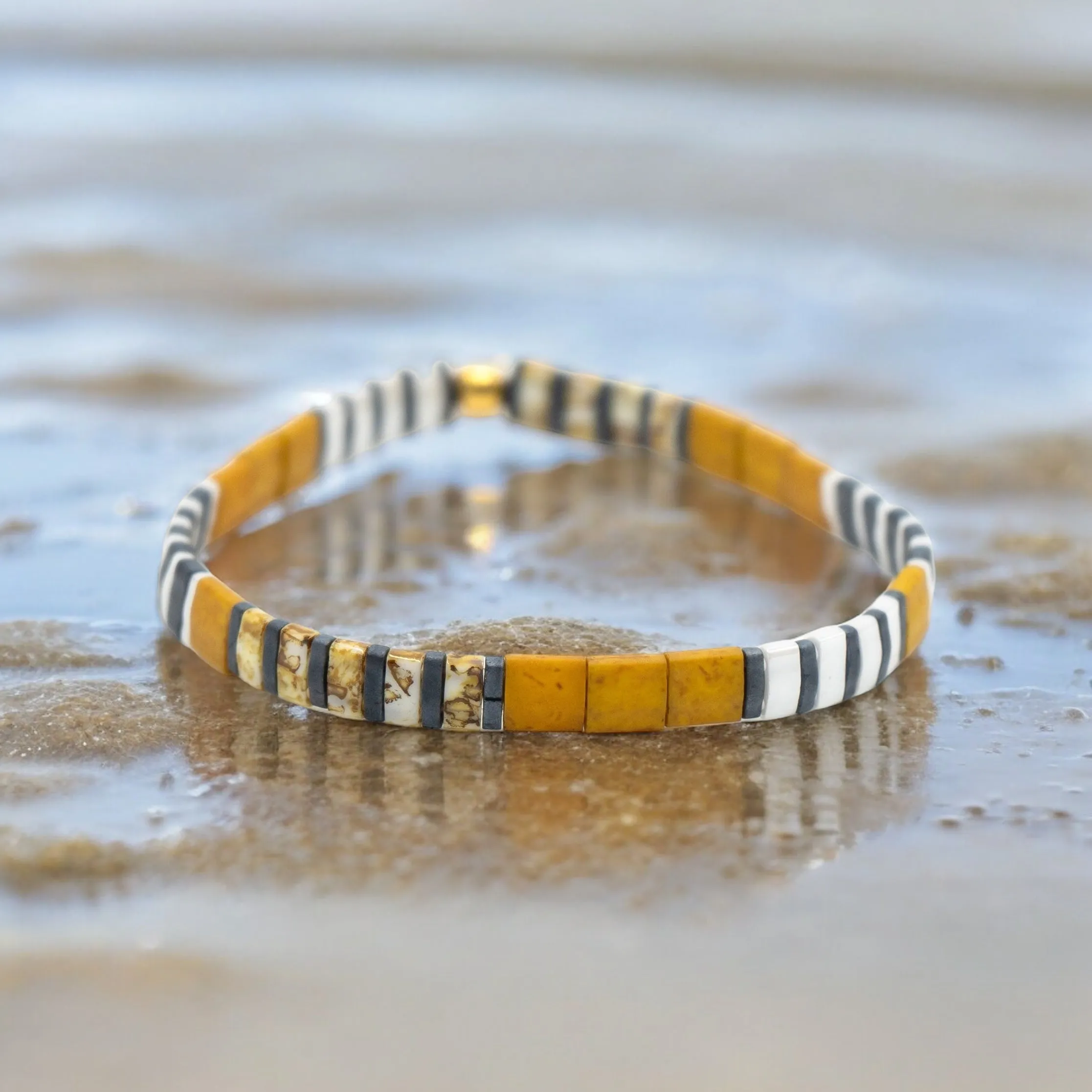 NINETEEN SEVENTY - Tila Bead Bracelets Stack