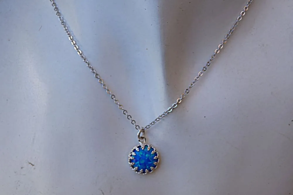 Opal pendant