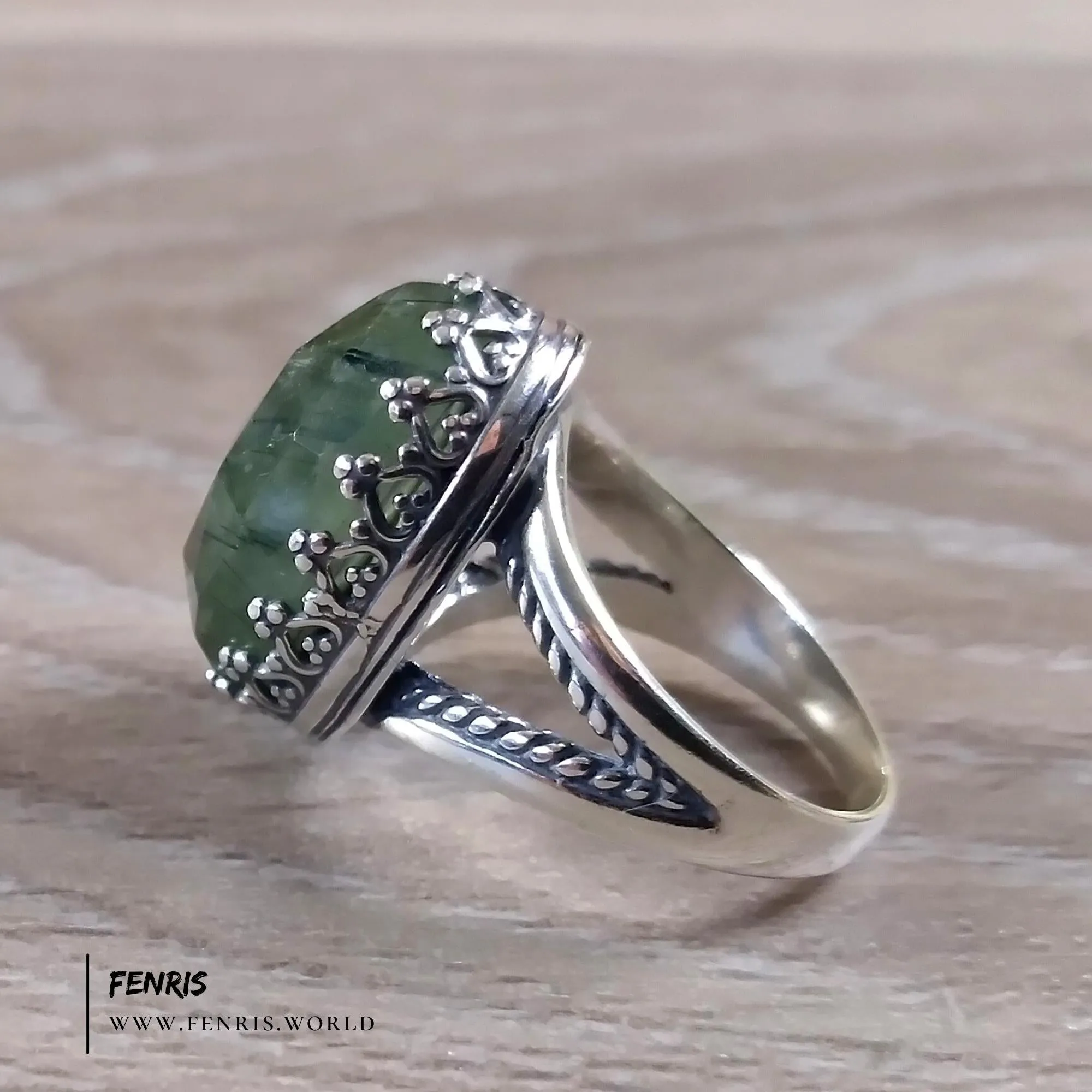 Rutilated Prehnite 925 Sterling Silver Cocktail Ring - Fenris